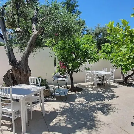 Апартаменты Case Vacanza La Greppia Роди-Гарганико